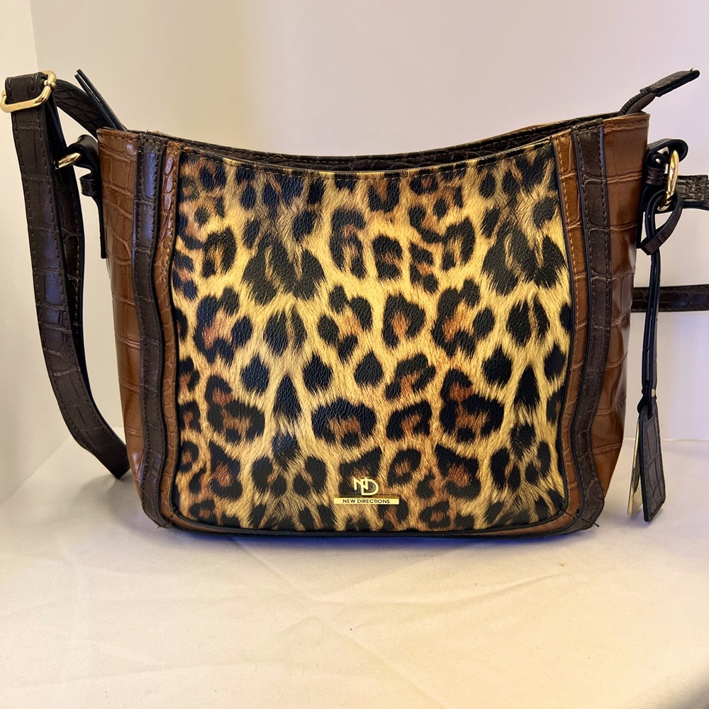New Directions animal print handbag